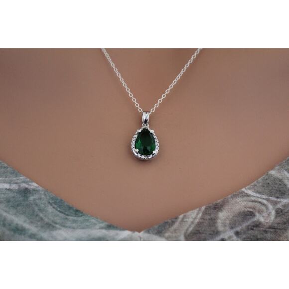 Sterling Silver Green Teardrop CZ Pendant Circled in Clear CZ Stones Necklace - Picture 1 of 6
